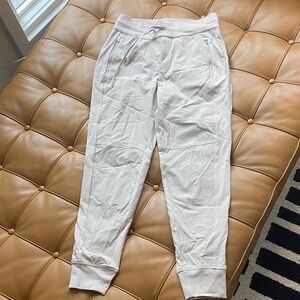 Athleta Headlands Hybrid Trek Cream Joggers